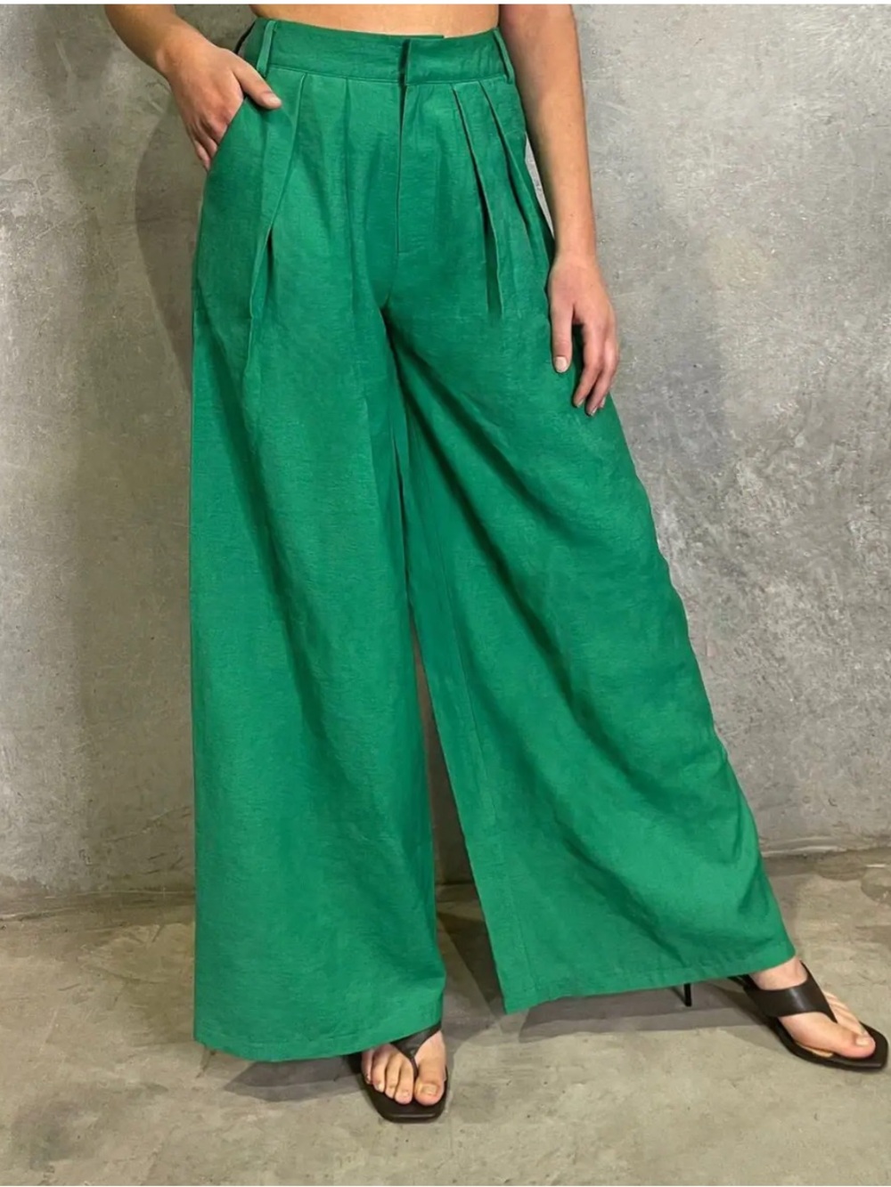 Revolve SNDYS Hills Tailored Green Wide Leg High Waist Pleat Trouser Pant Sz 4
